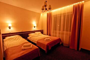 Фото номера Двухместный номер с 1 кроватью или 2 отдельными кроватями Отель Hotel Milord г. Пултуск 9